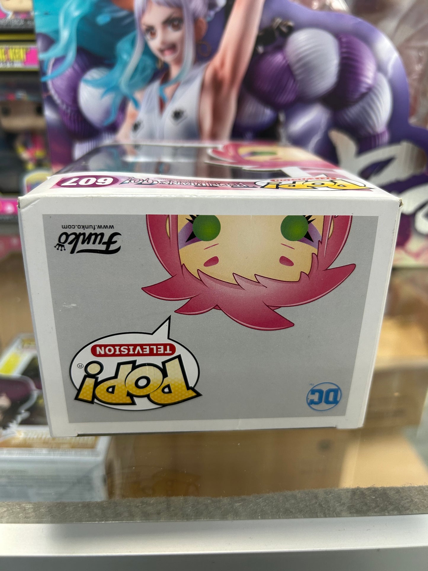 **NOT MINT** FUNKO POP! TELEVISION Starfire #607